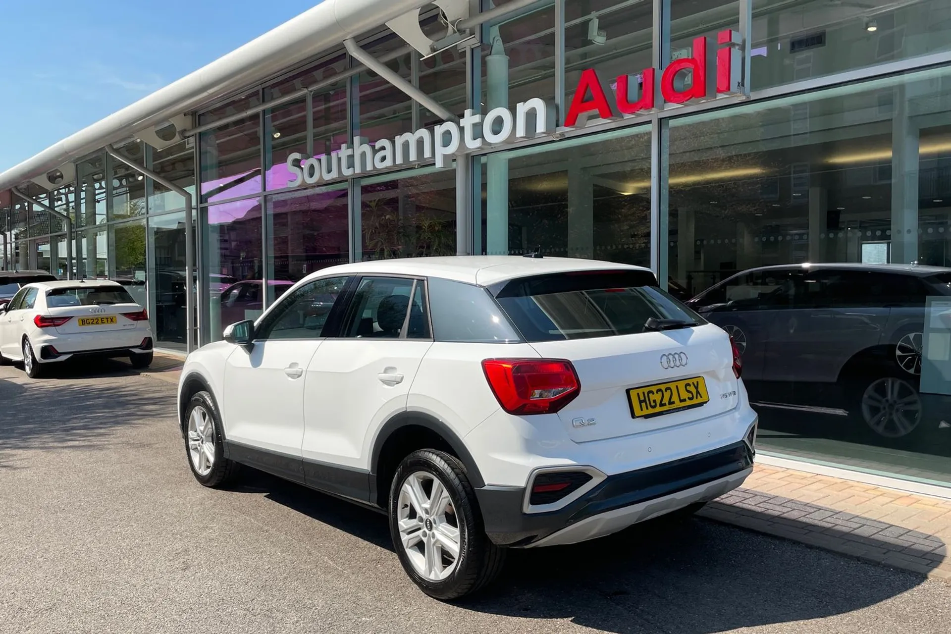 Audi Q2 thumbnail image number 7