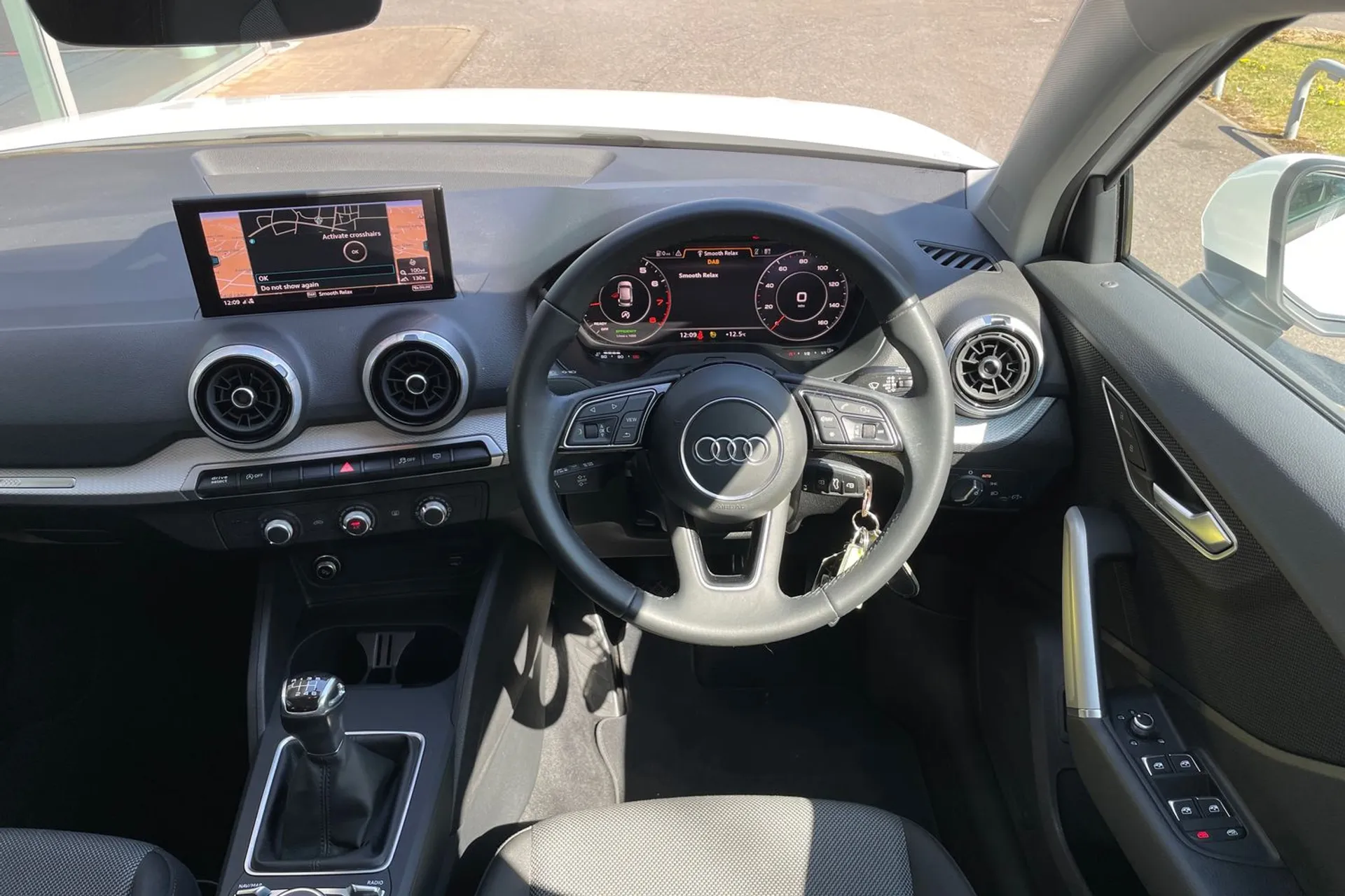 Audi Q2 thumbnail image number 33