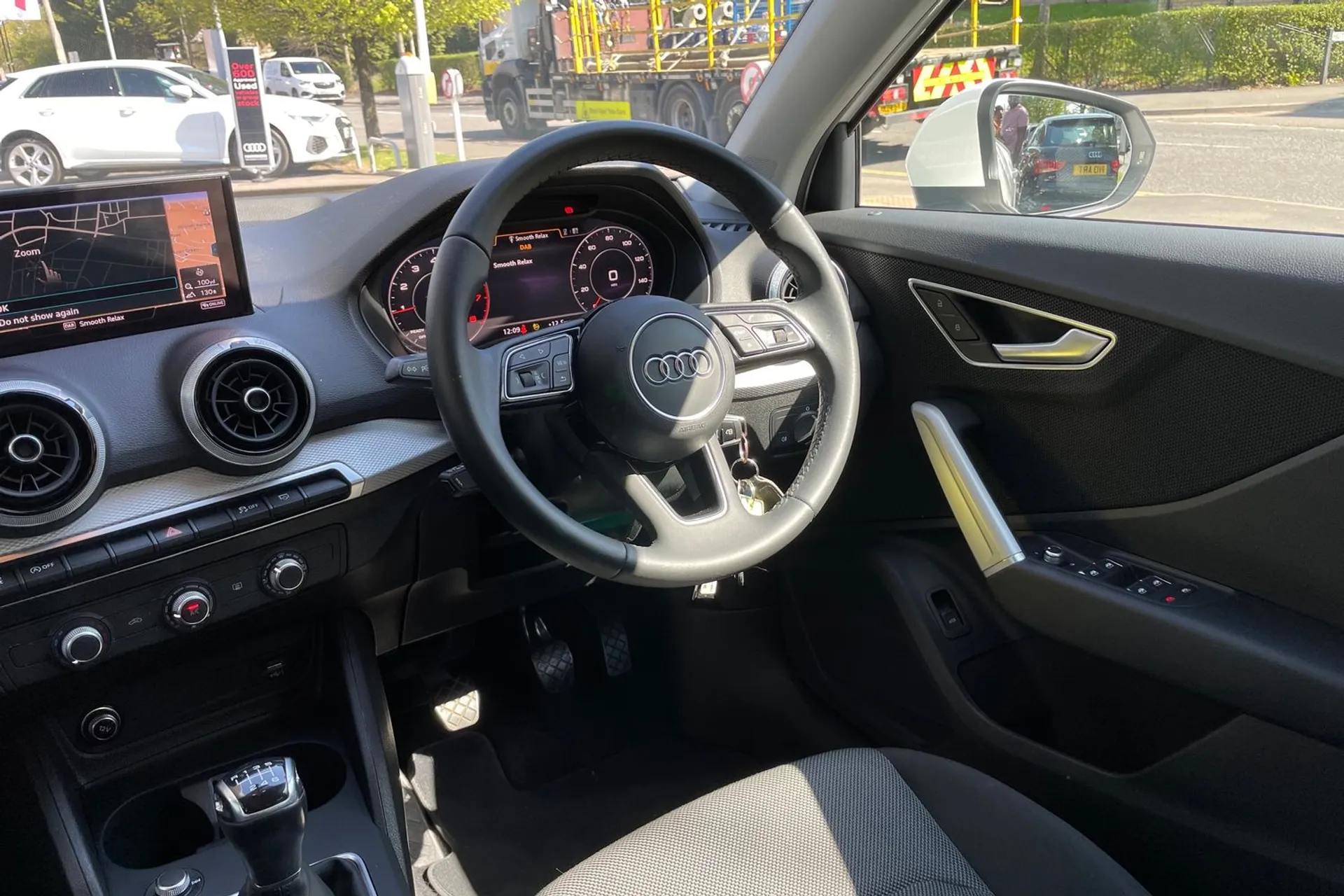 Audi Q2 thumbnail image number 32