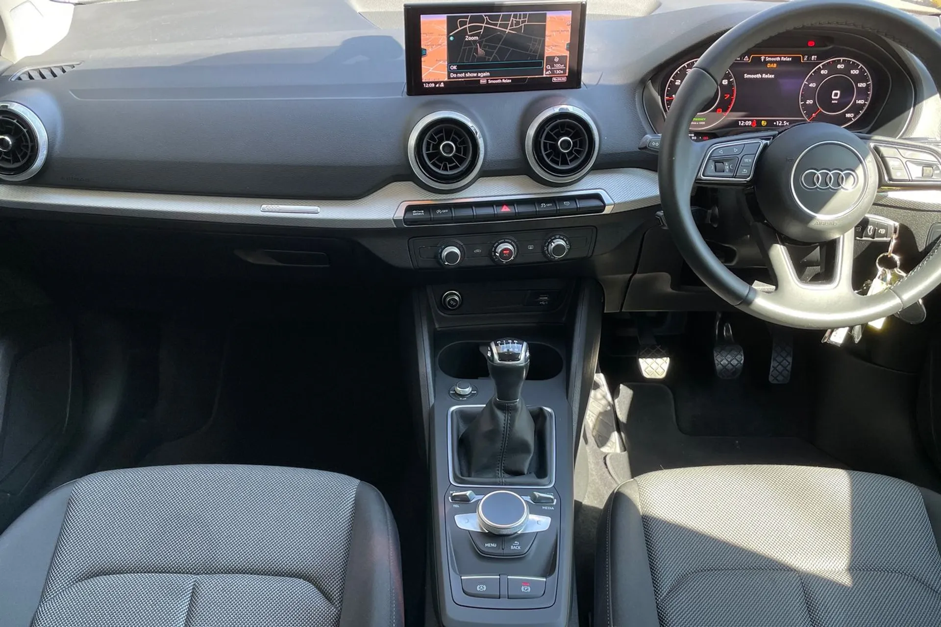 Audi Q2 thumbnail image number 34
