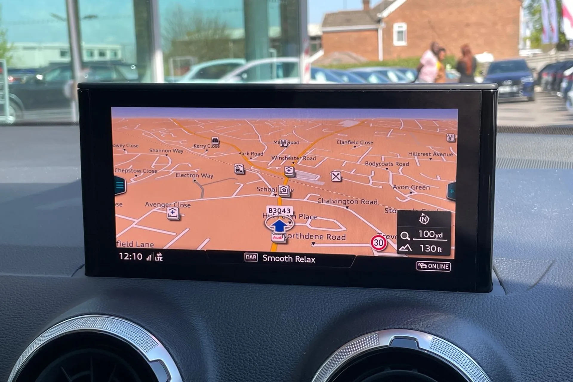 Audi Q2 thumbnail image number 4