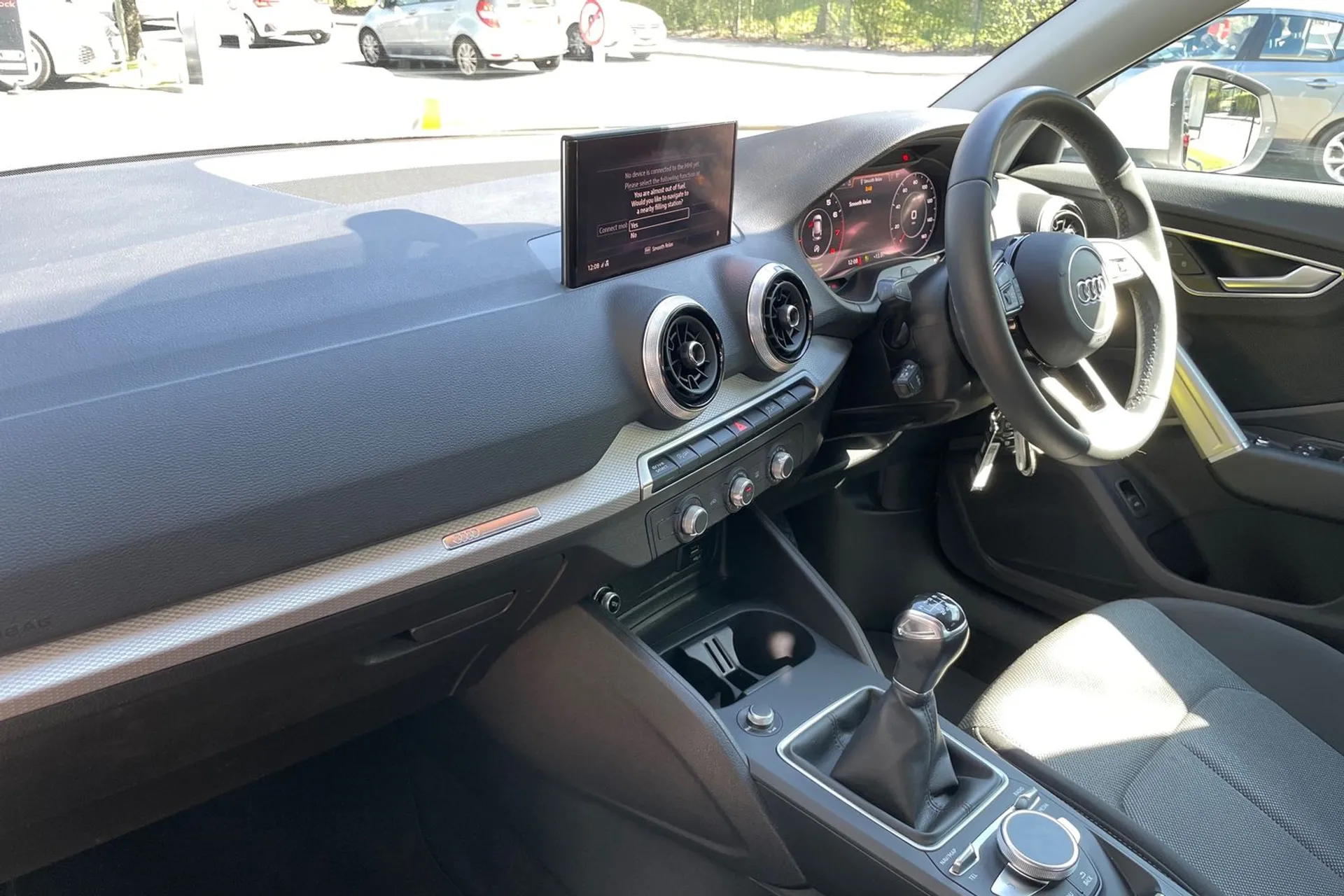 Audi Q2 thumbnail image number 26