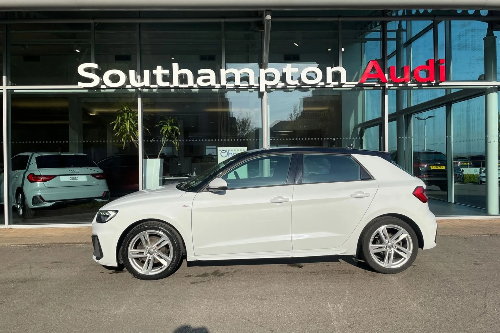 Audi A1 thumbnail image number 8