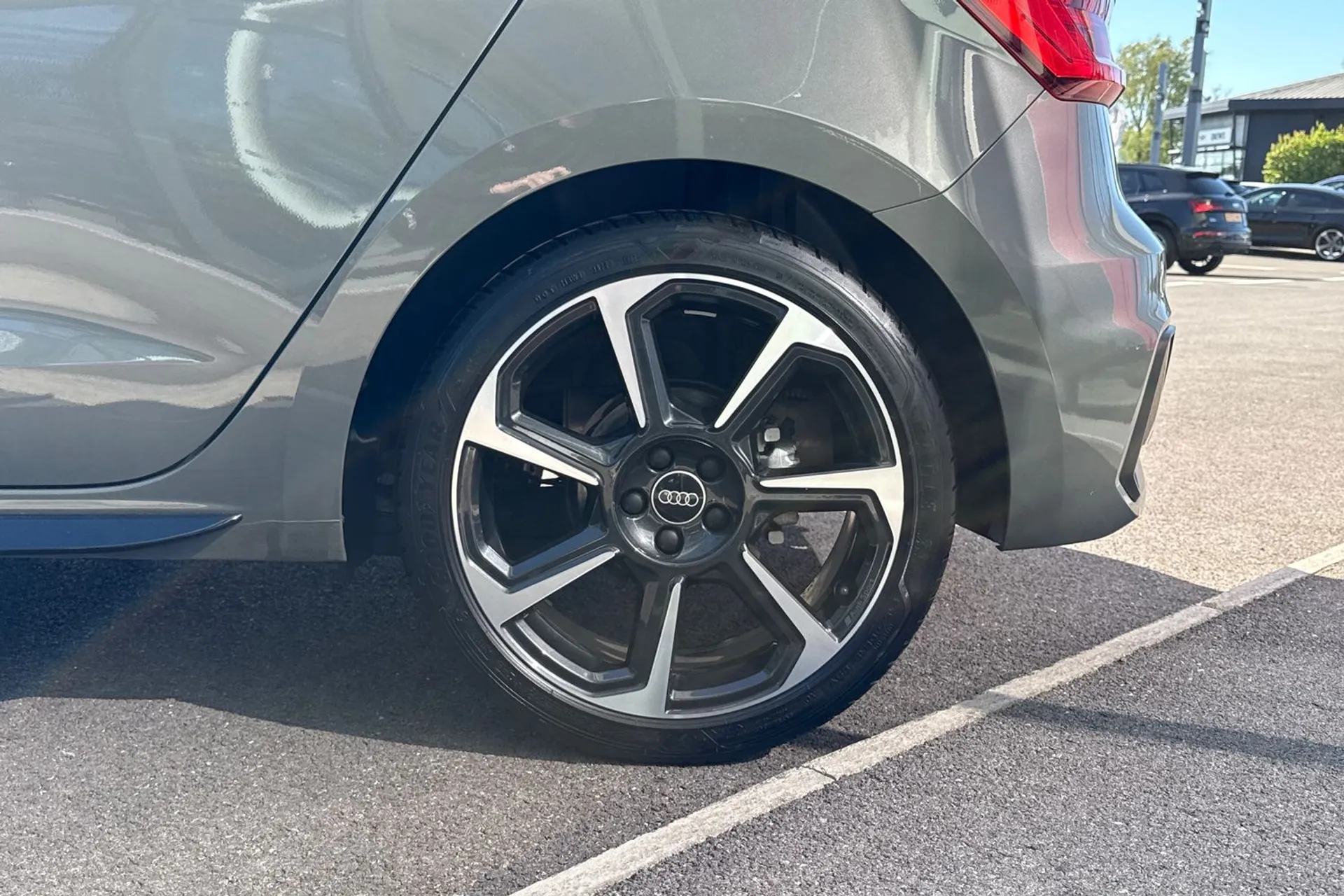 Audi A1 thumbnail image number 18