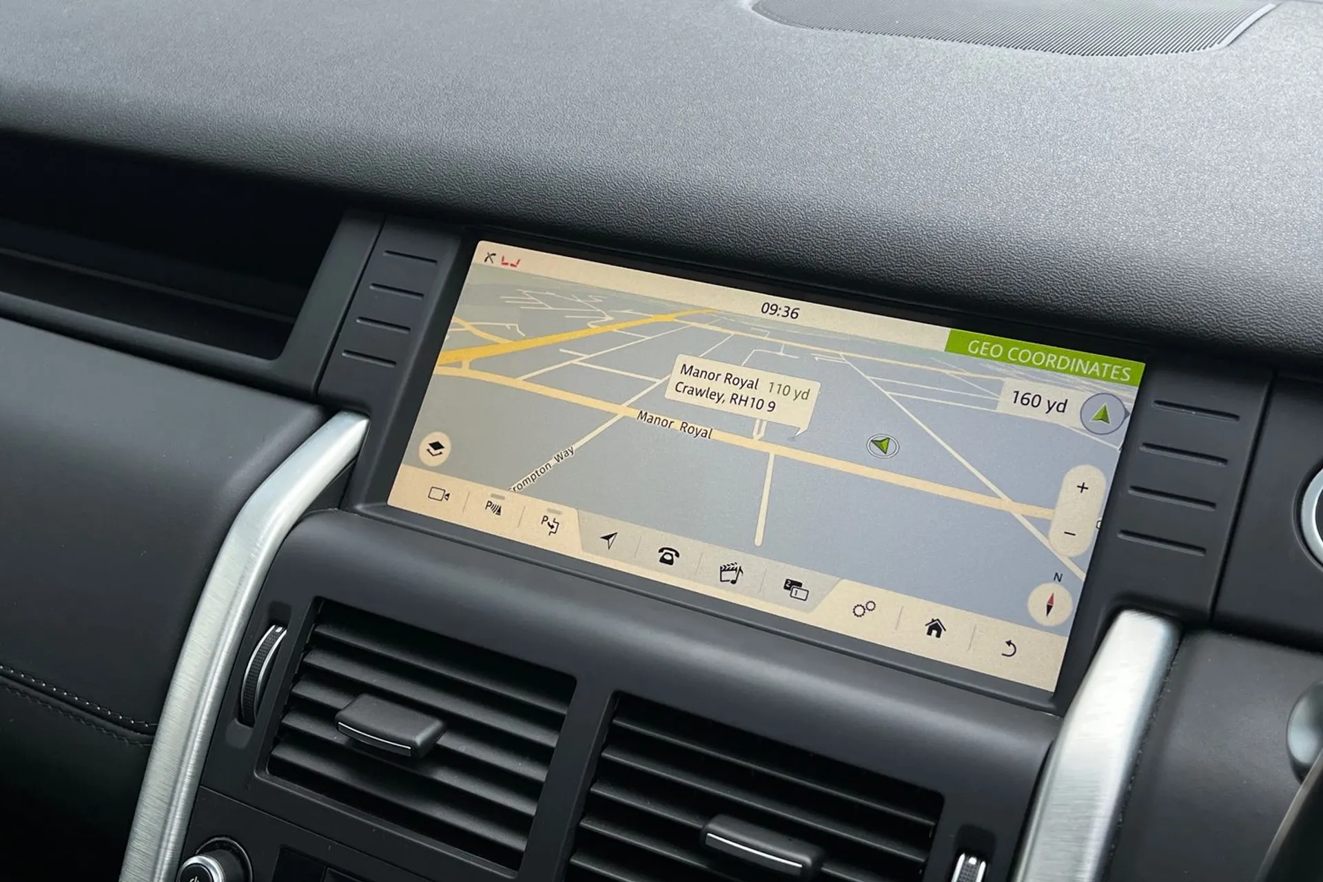 LAND ROVER DISCOVERY SPORT thumbnail image number 4