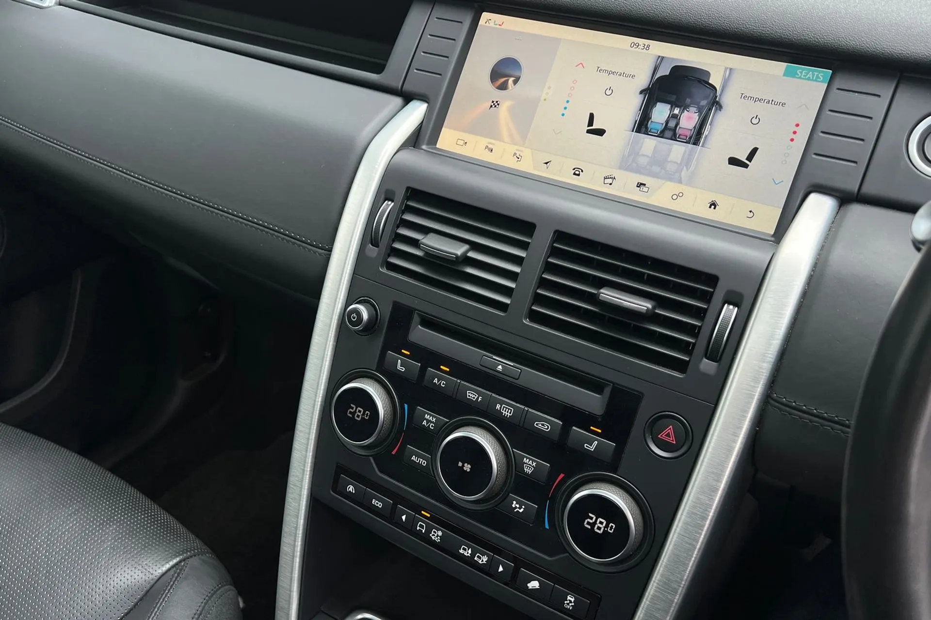 LAND ROVER DISCOVERY SPORT thumbnail image number 50