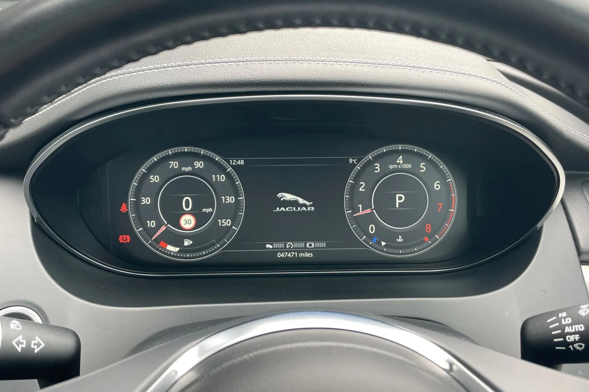 Jaguar E-PACE thumbnail image number 46