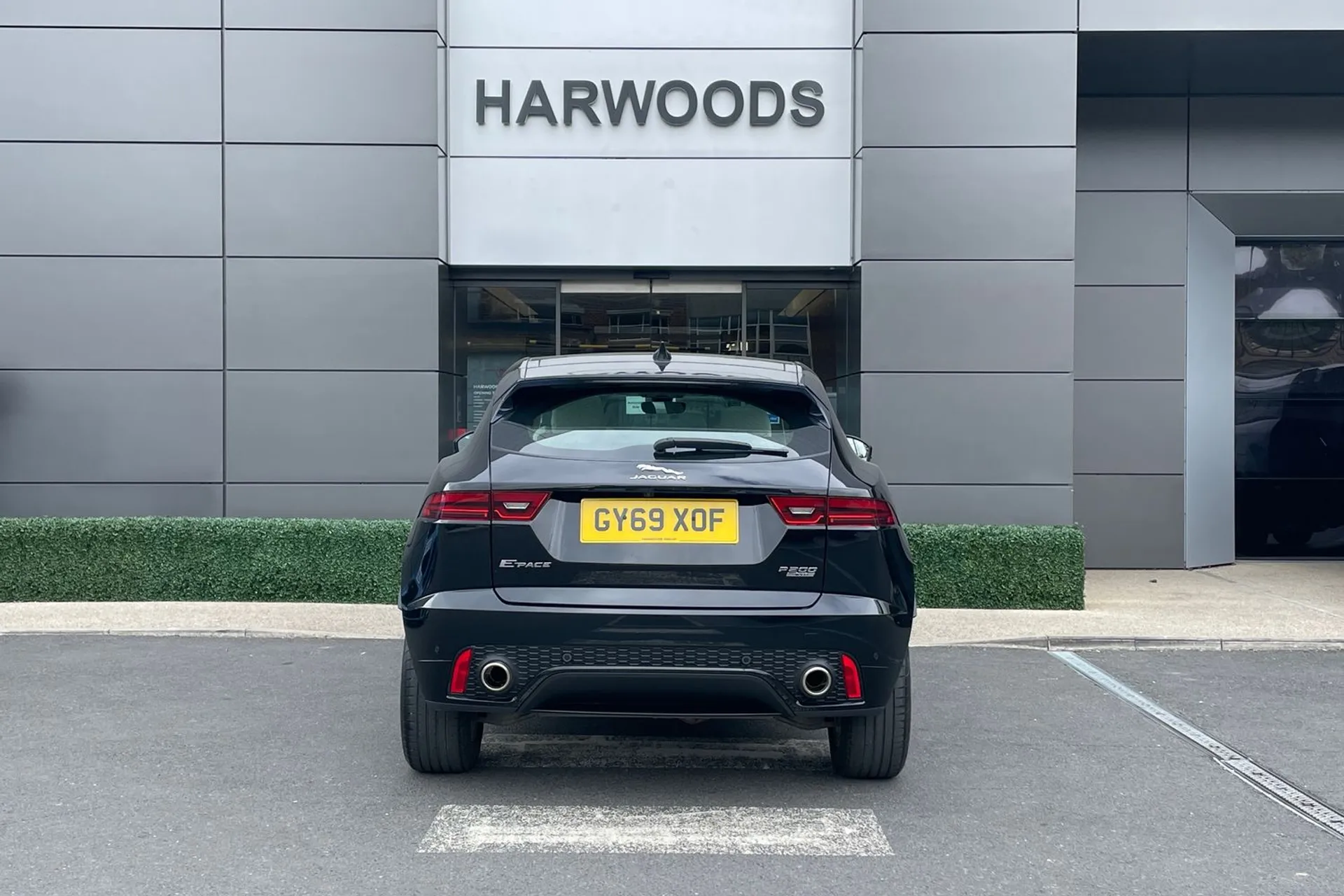 Jaguar E-PACE thumbnail image number 7