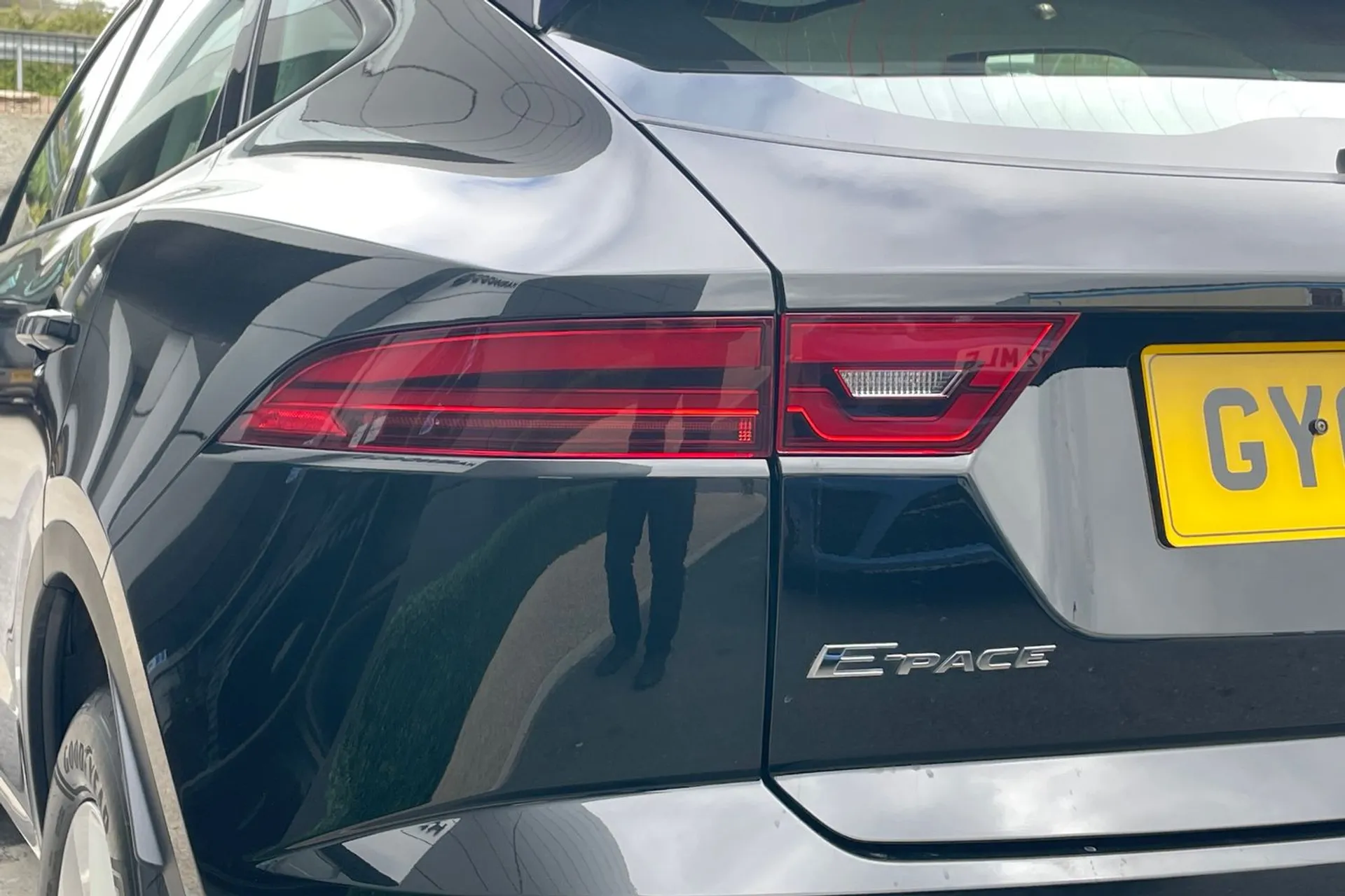 Jaguar E-PACE thumbnail image number 23