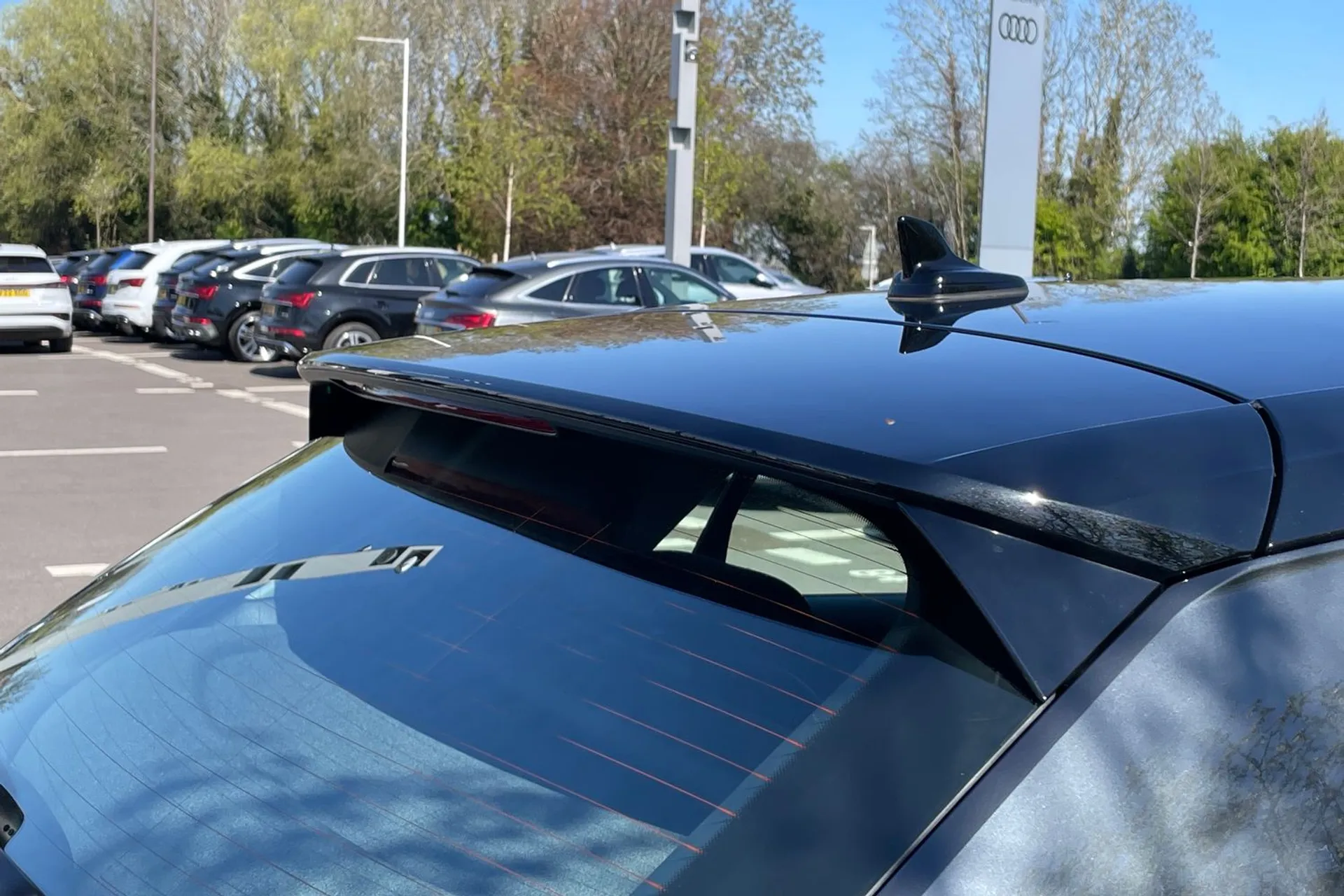 Audi Q2 thumbnail image number 14