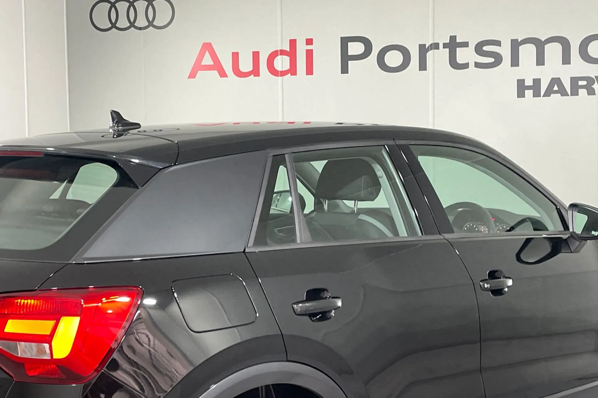 Audi Q2 thumbnail image number 13