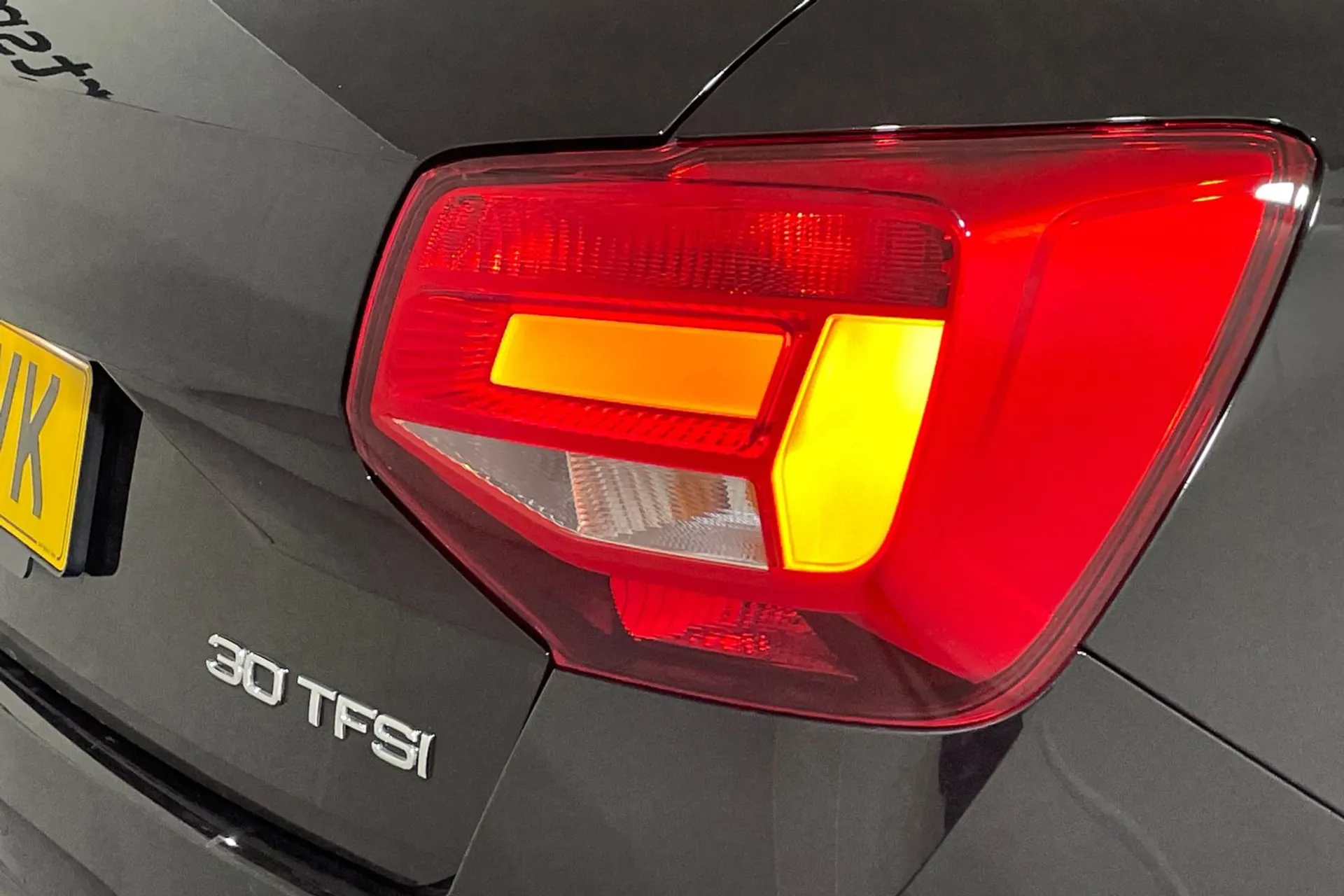 Audi Q2 thumbnail image number 17