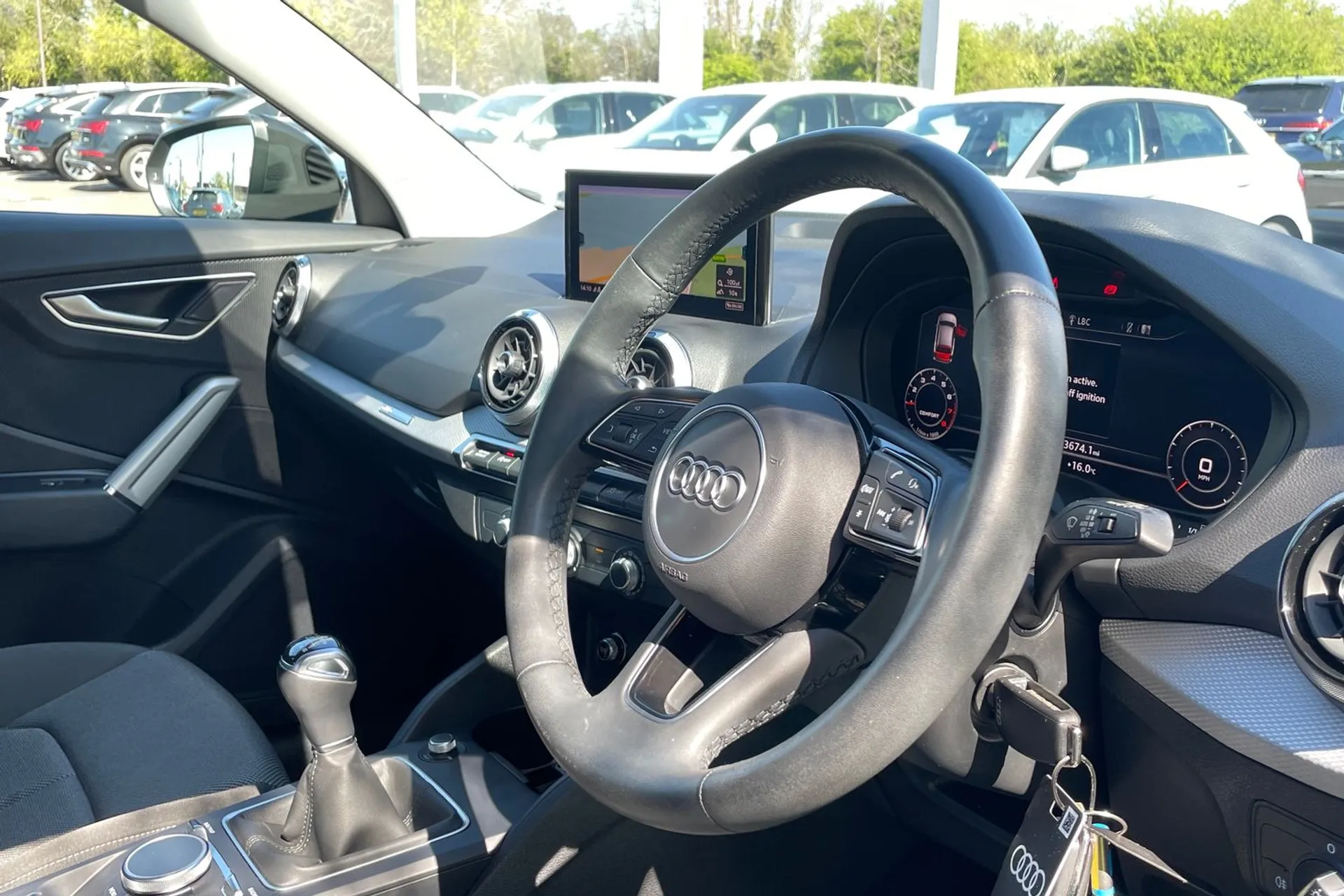 Audi Q2 thumbnail image number 27