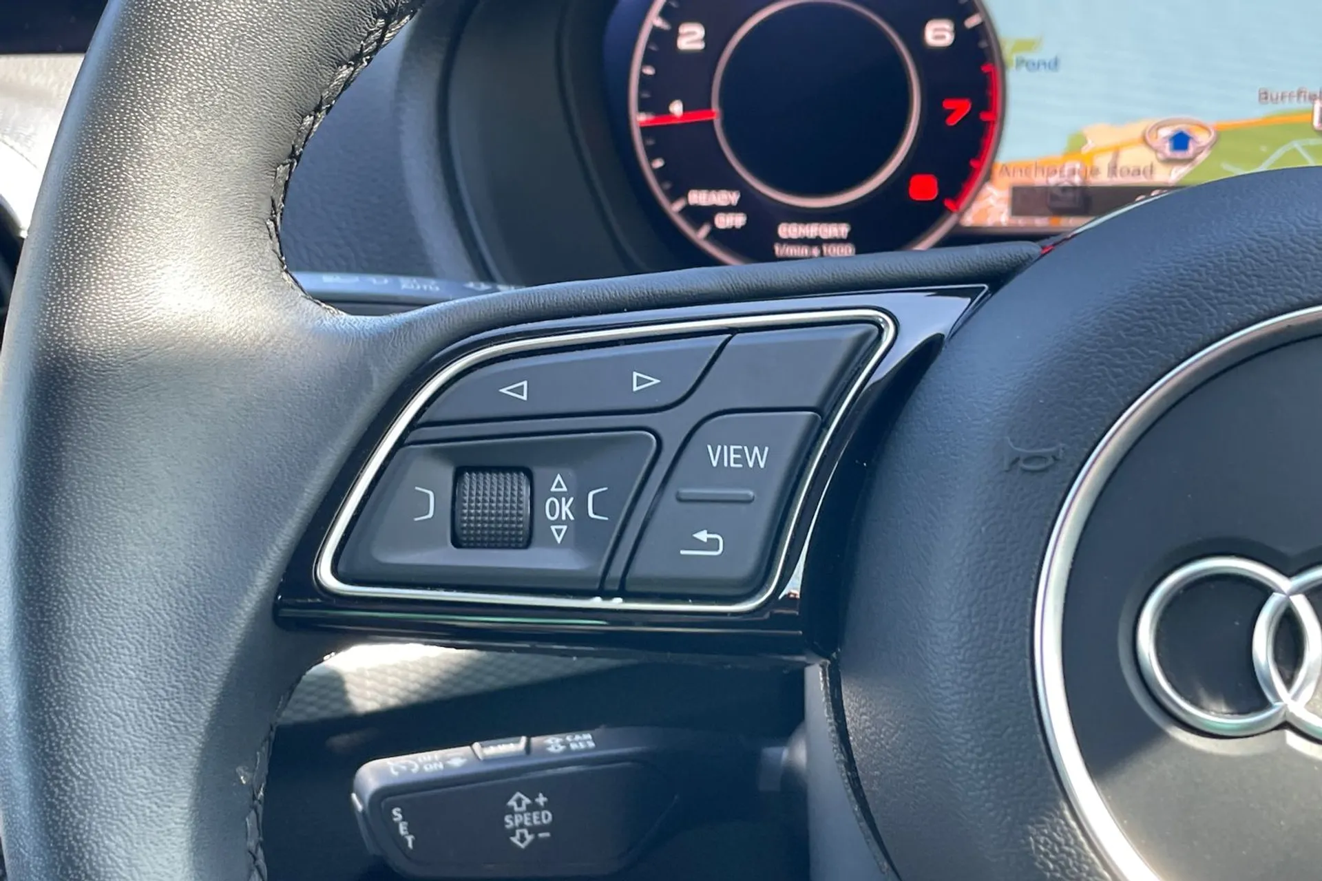Audi Q2 thumbnail image number 40