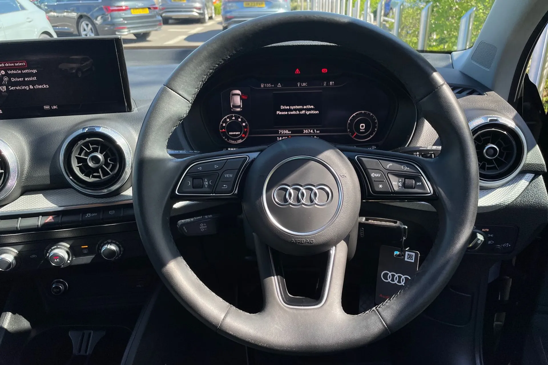 Audi Q2 thumbnail image number 38