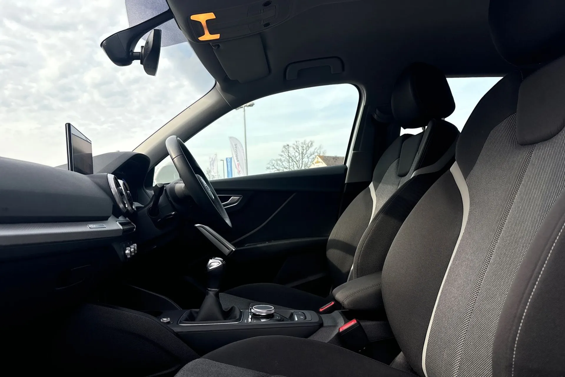 Audi Q2 thumbnail image number 27