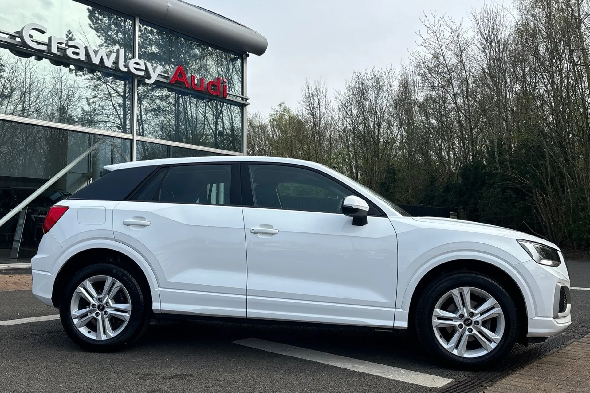 Audi Q2 thumbnail image number 2