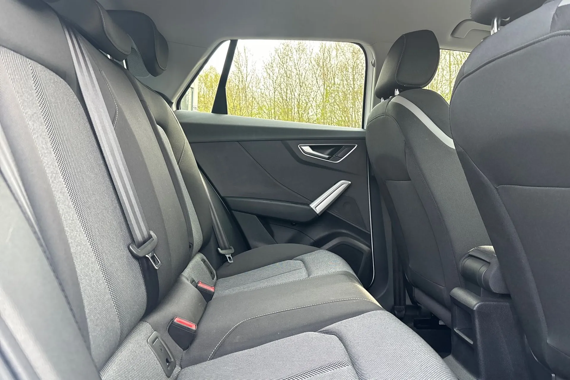 Audi Q2 thumbnail image number 21