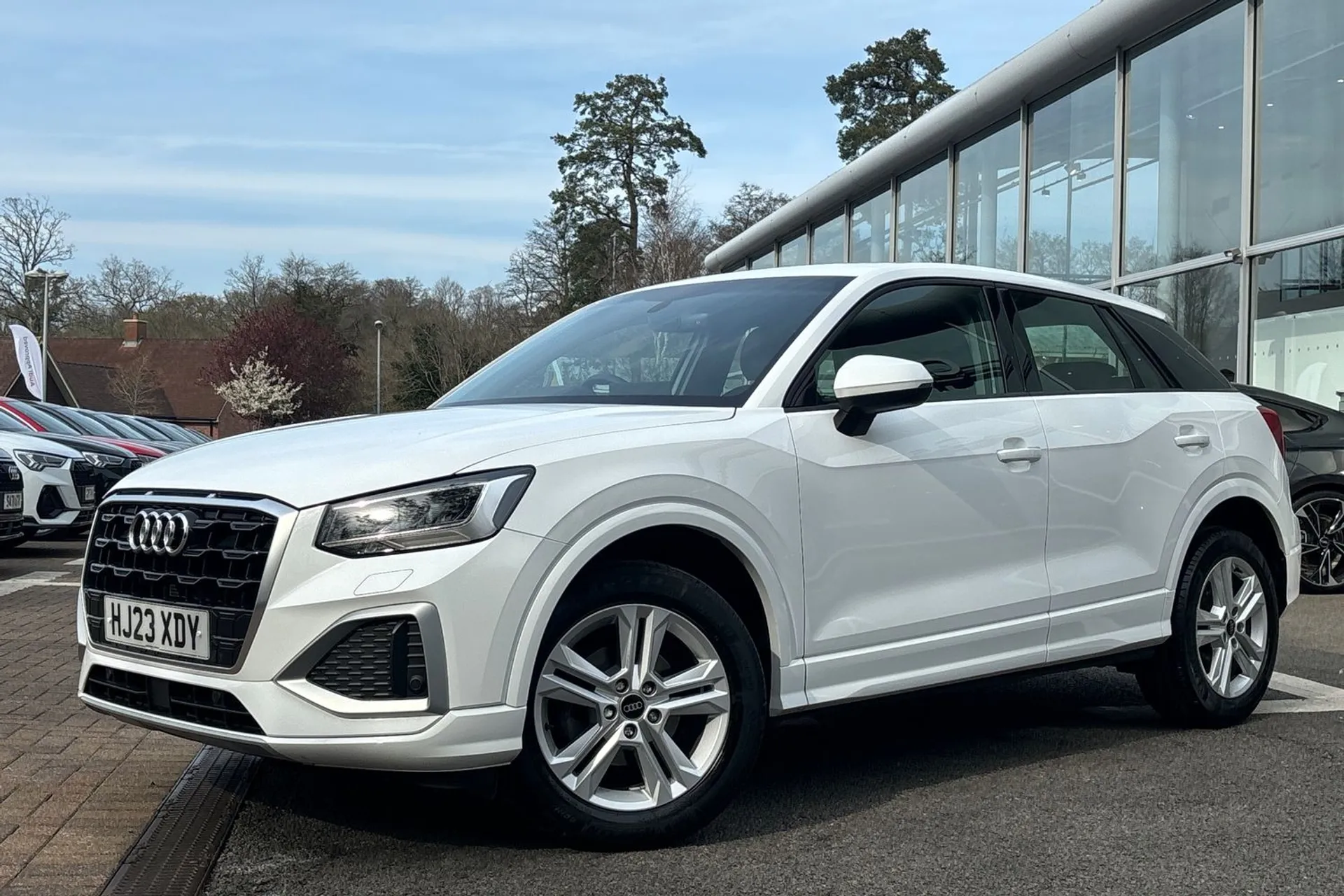 Audi Q2 thumbnail image number 10