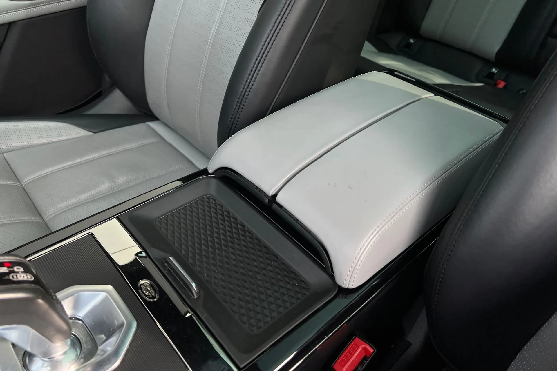 LAND ROVER RANGE ROVER EVOQUE thumbnail image number 56