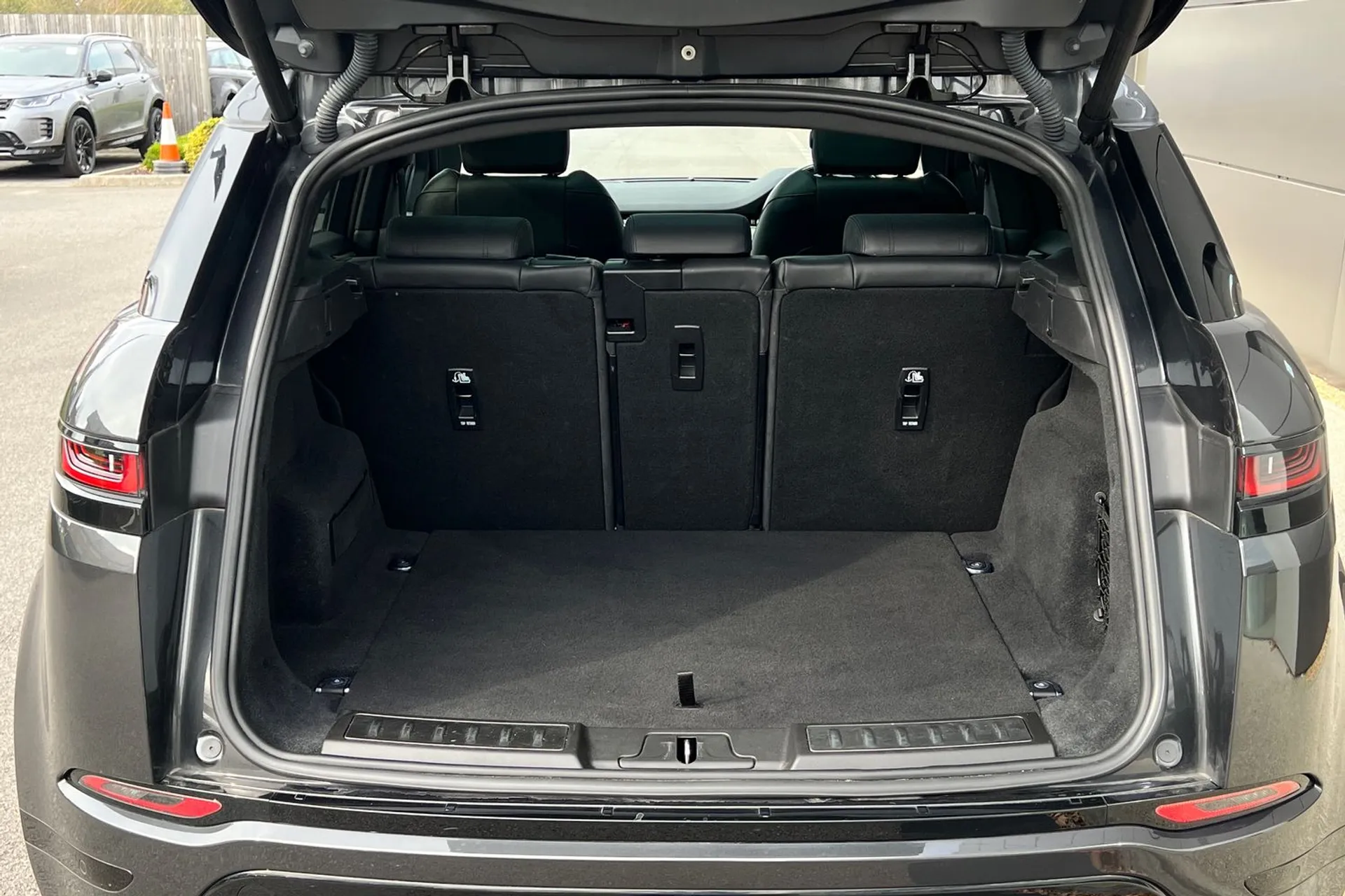 LAND ROVER RANGE ROVER EVOQUE thumbnail image number 32