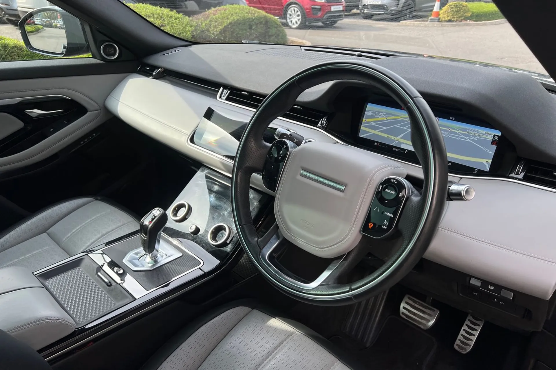 LAND ROVER RANGE ROVER EVOQUE thumbnail image number 41