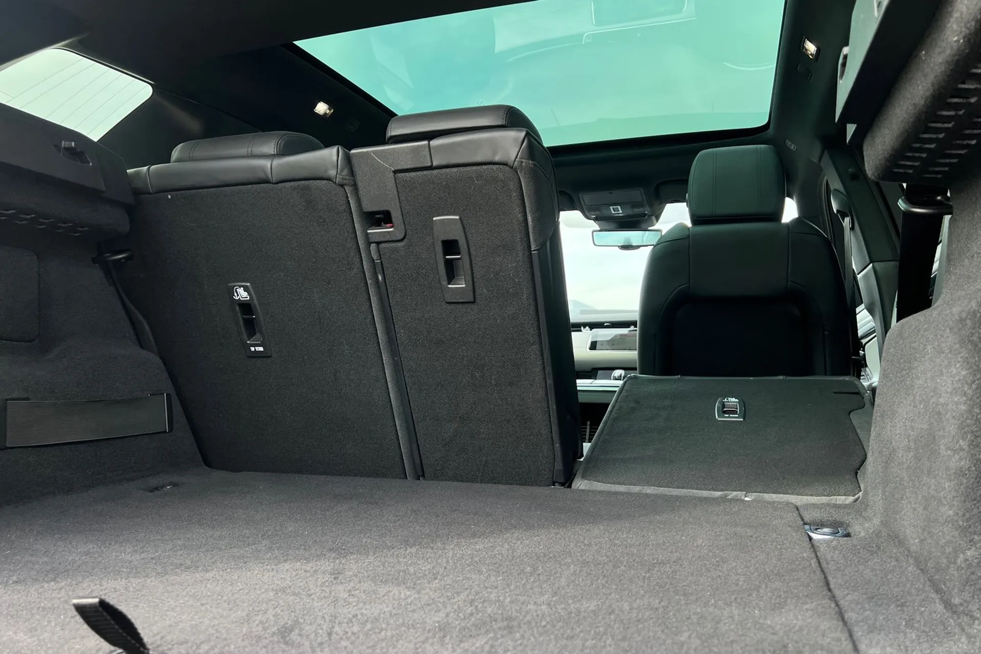 LAND ROVER RANGE ROVER EVOQUE thumbnail image number 33