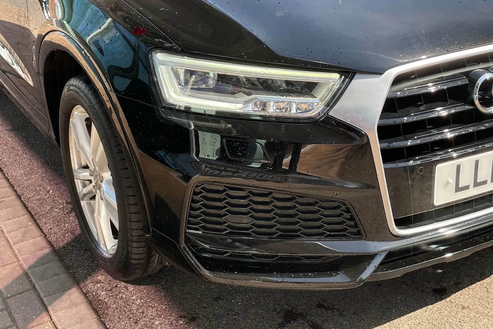 Audi Q3 thumbnail image number 56