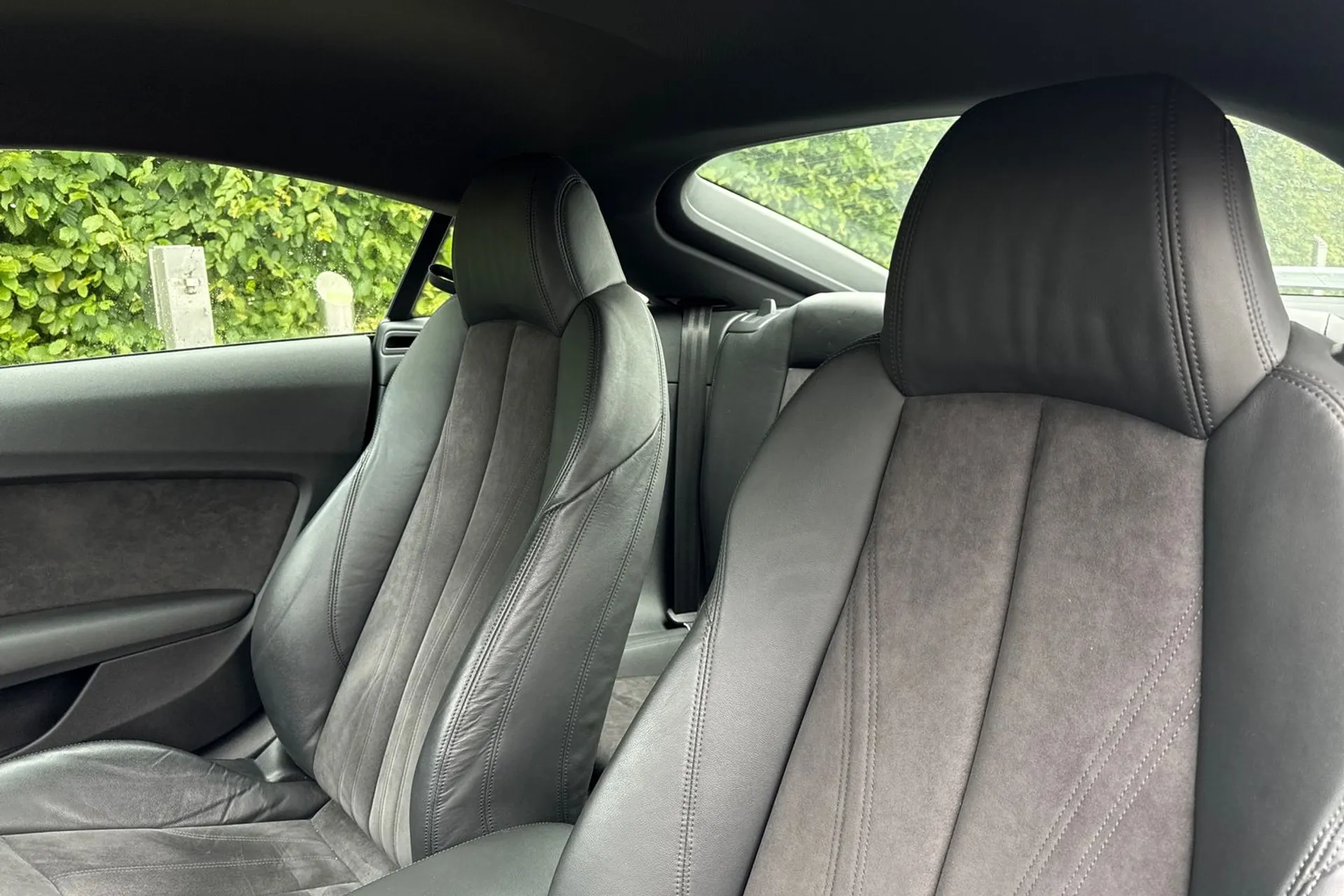 Audi TT thumbnail image number 30