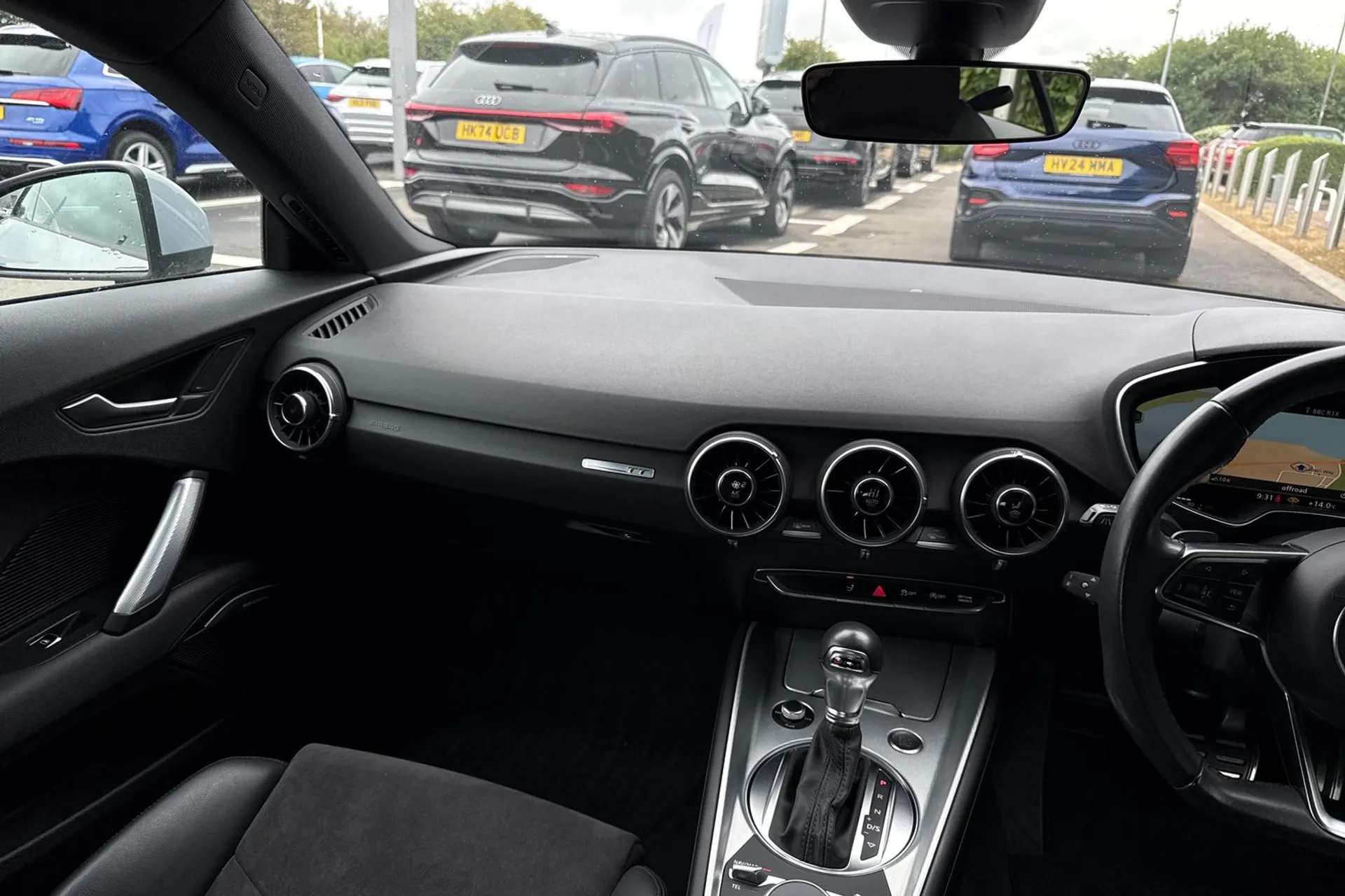 Audi TT thumbnail image number 33