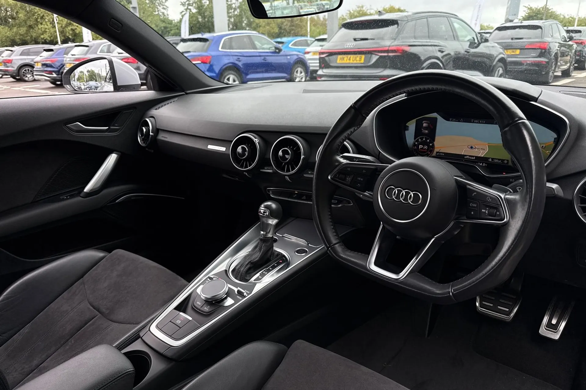 Audi TT thumbnail image number 25