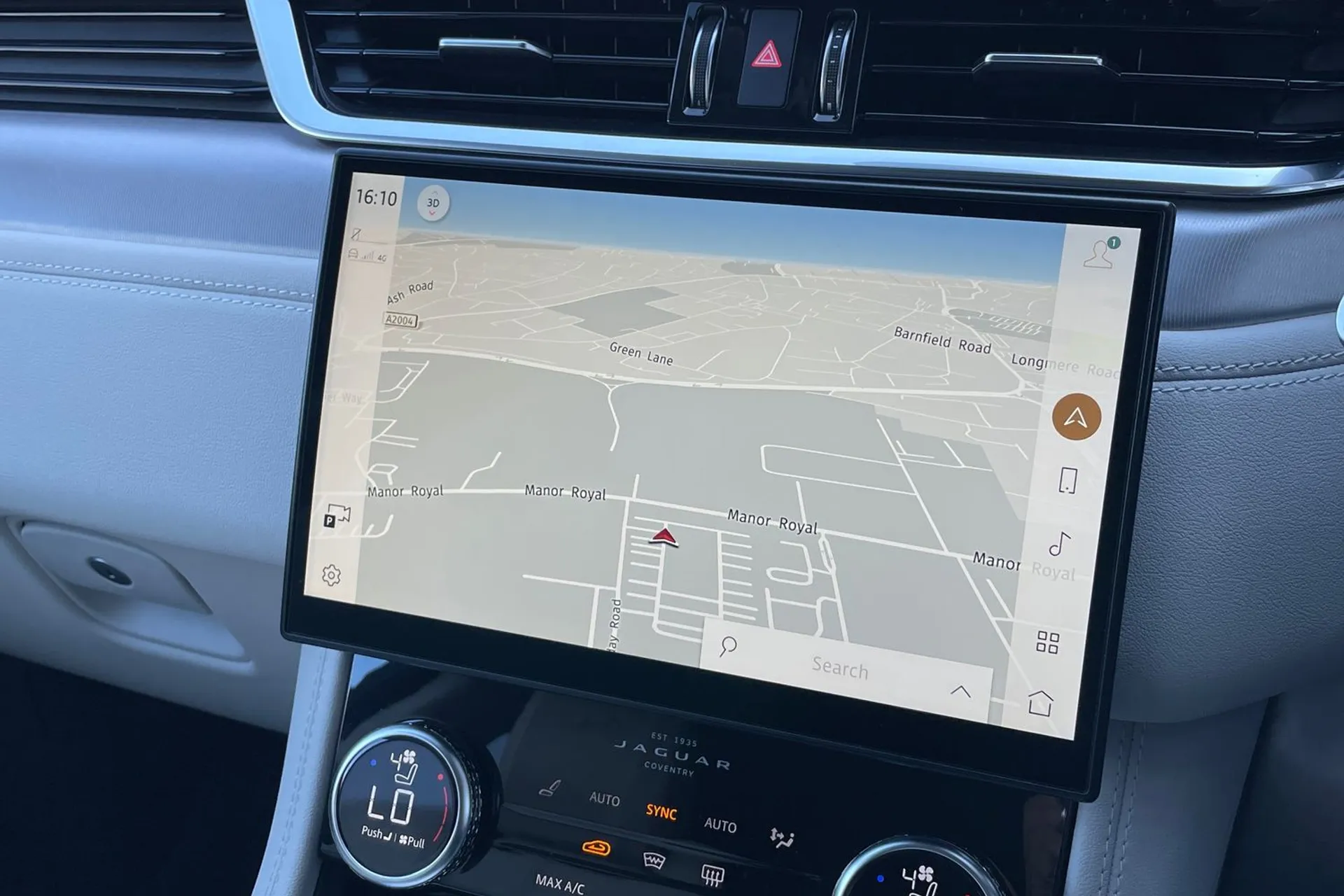Jaguar F-PACE thumbnail image number 5