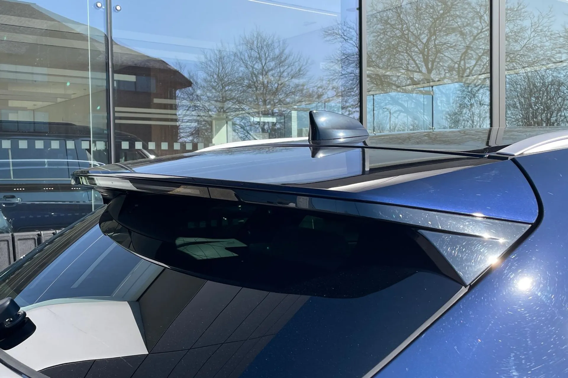 Jaguar F-PACE thumbnail image number 21