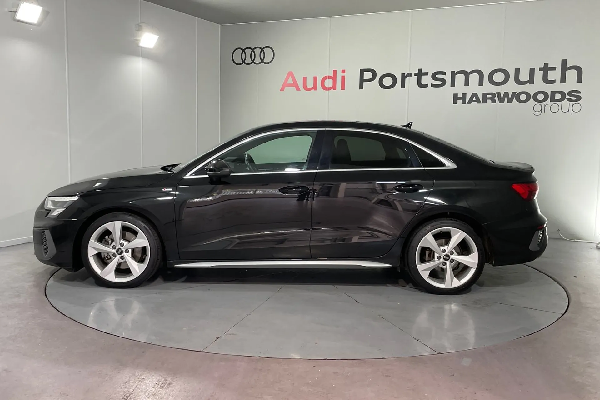 Audi A3 thumbnail image number 10