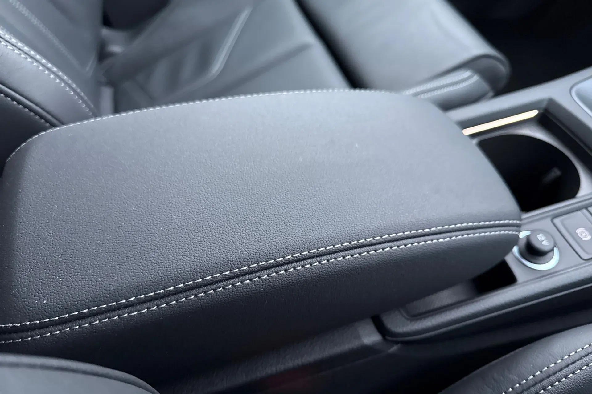 Audi Q3 thumbnail image number 34