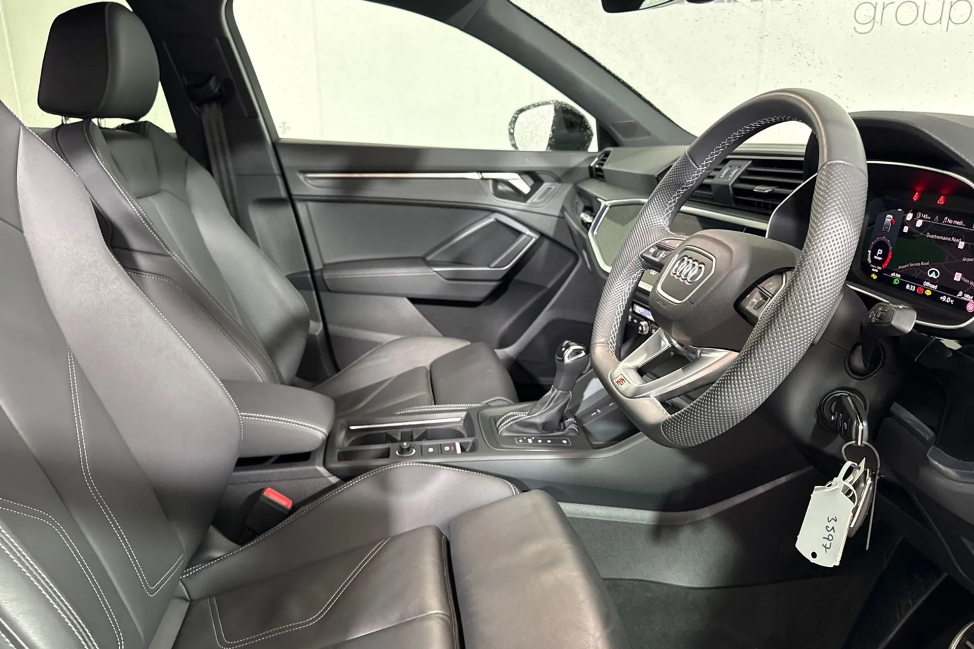 Audi Q3 thumbnail image number 42