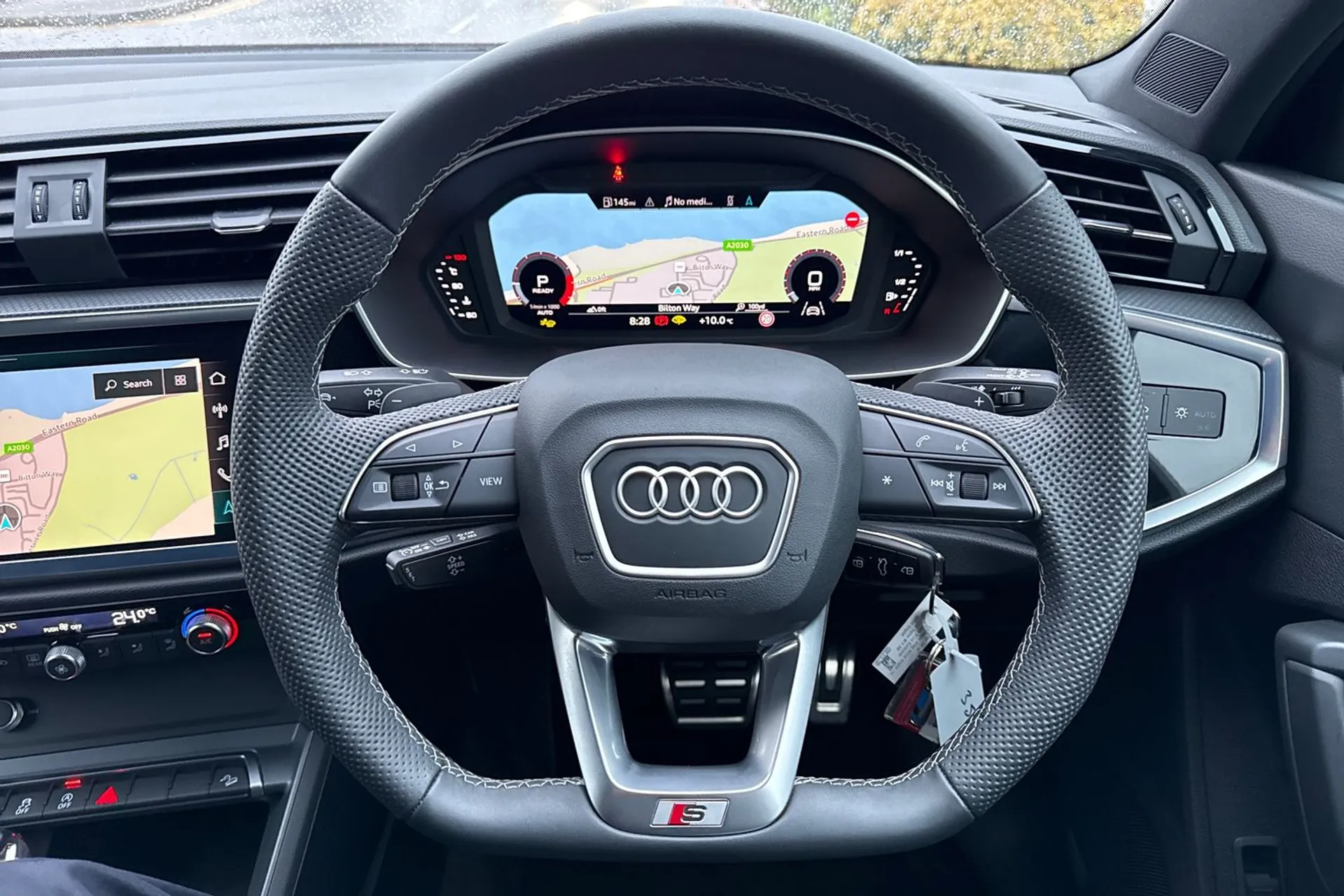 Audi Q3 thumbnail image number 7