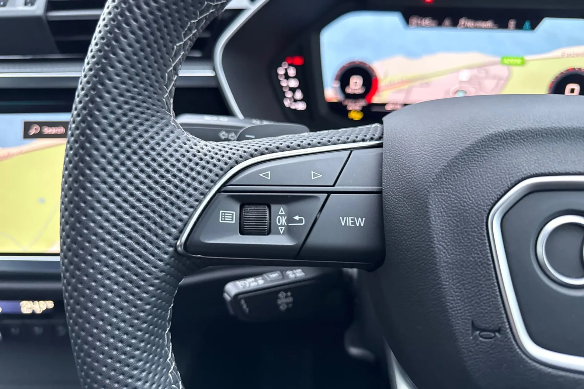 Audi Q3 thumbnail image number 27