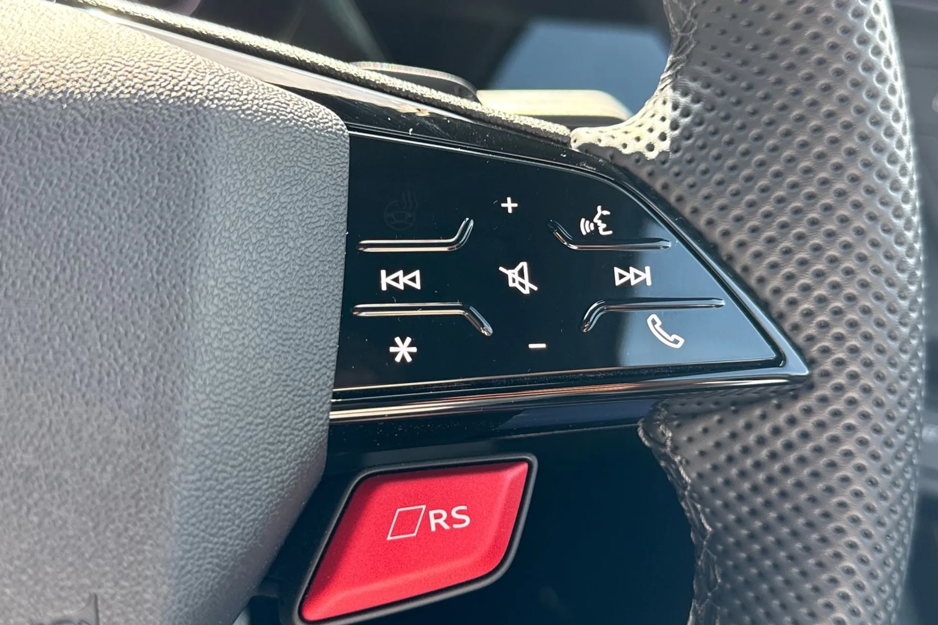 Audi RS3 thumbnail image number 37