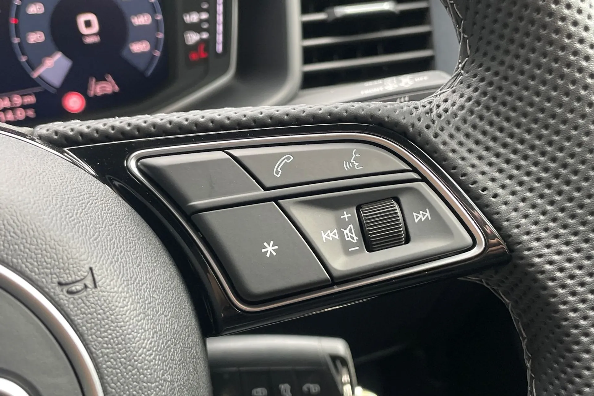 Audi A1 thumbnail image number 36