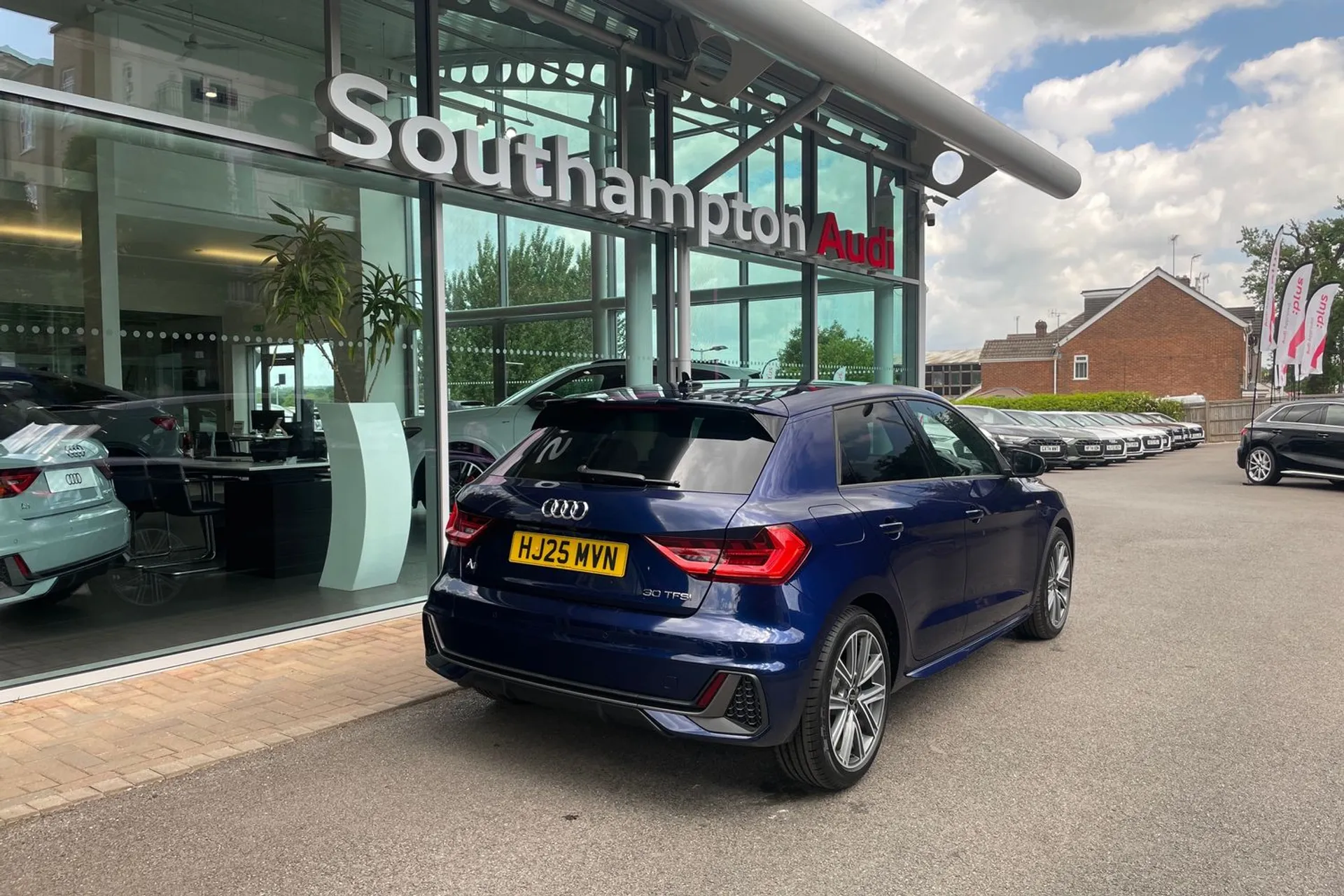 Audi A1 thumbnail image number 6