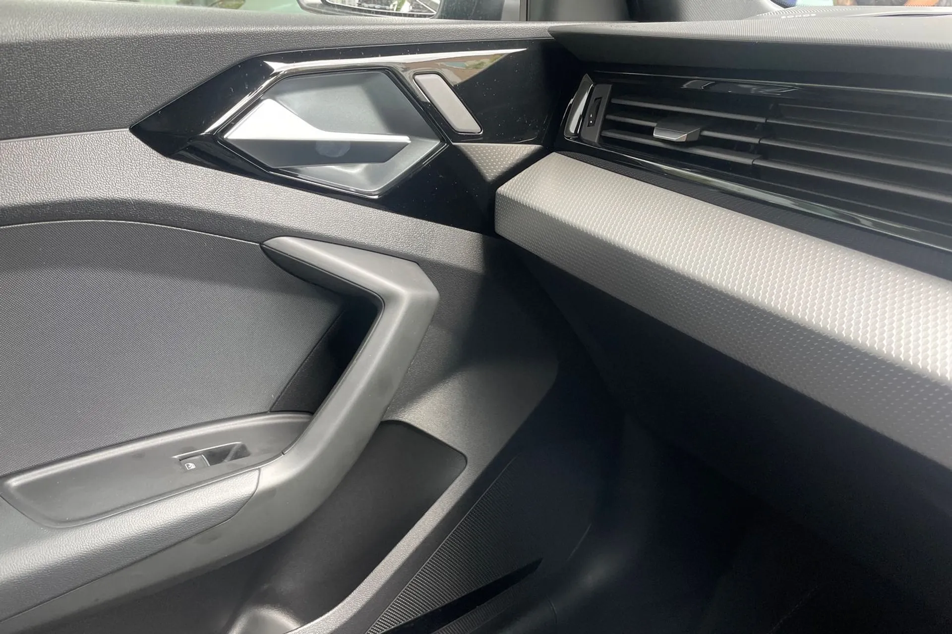 Audi A1 thumbnail image number 39