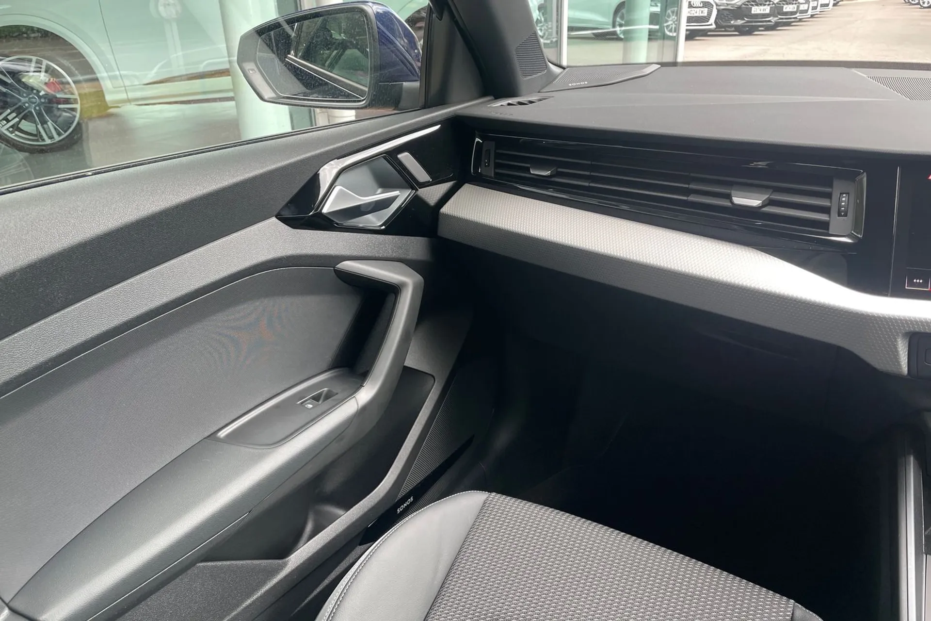 Audi A1 thumbnail image number 31