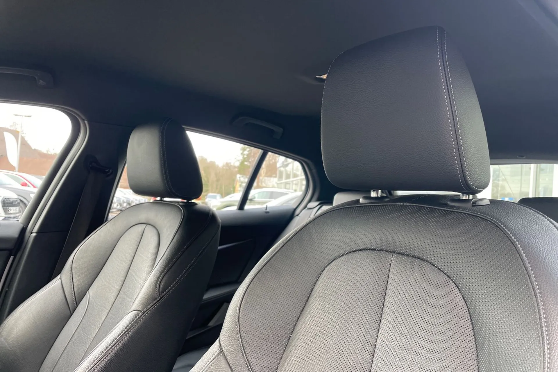 BMW 1 SERIES thumbnail image number 28