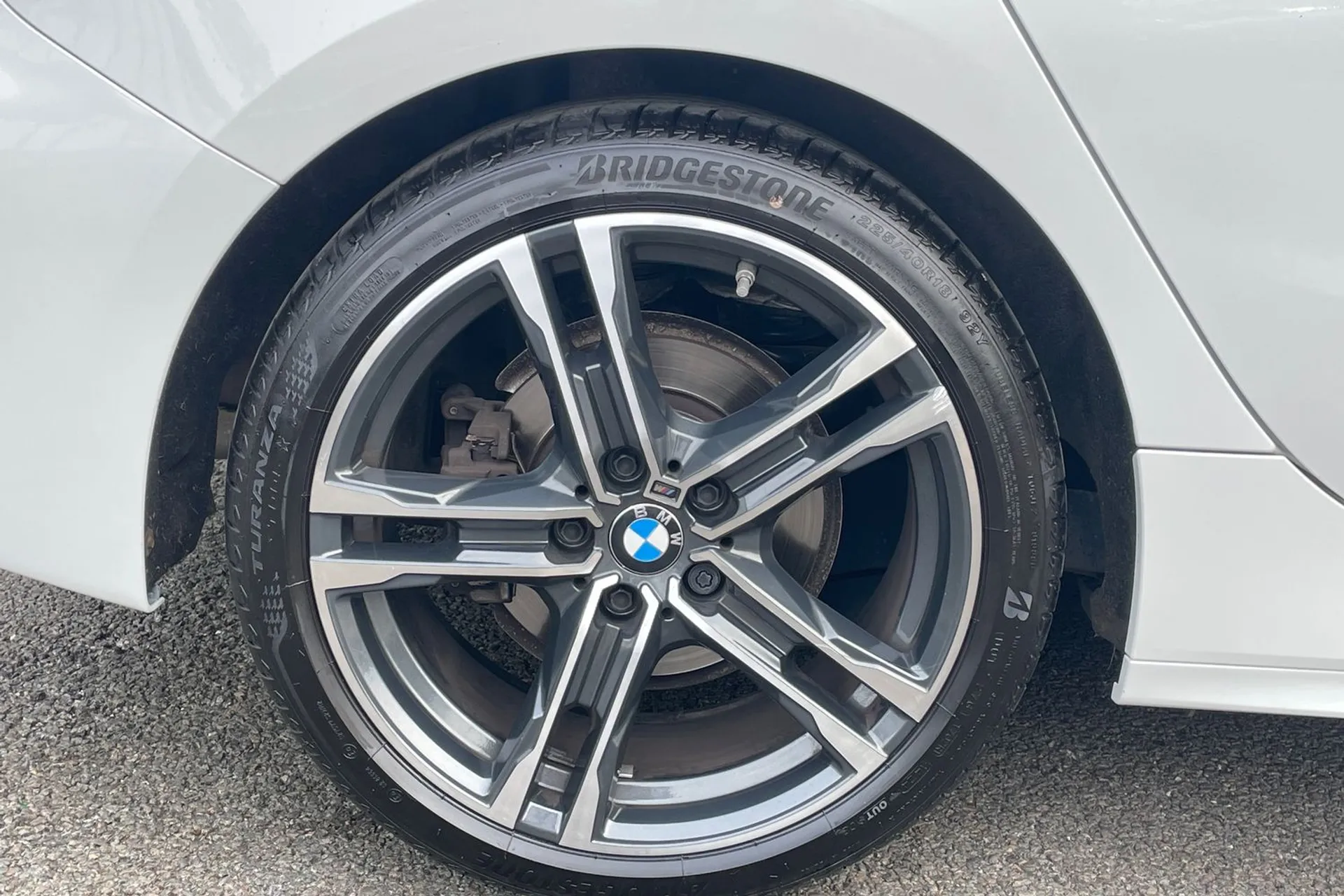 BMW 1 SERIES thumbnail image number 12