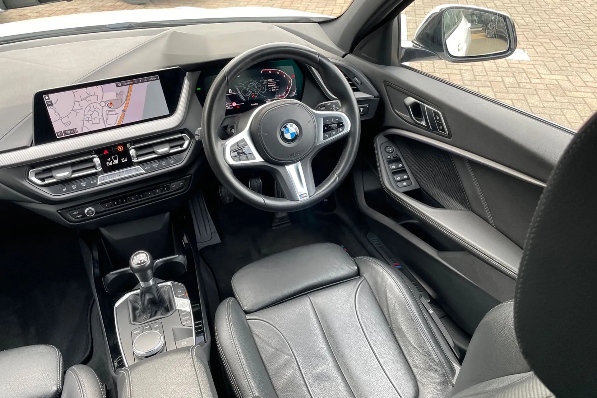 BMW 1 SERIES thumbnail image number 33