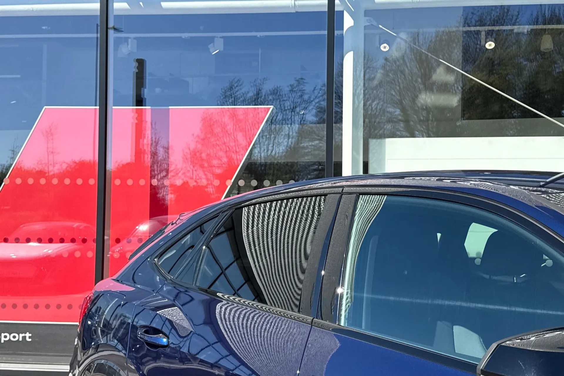 Audi Q3 thumbnail image number 21