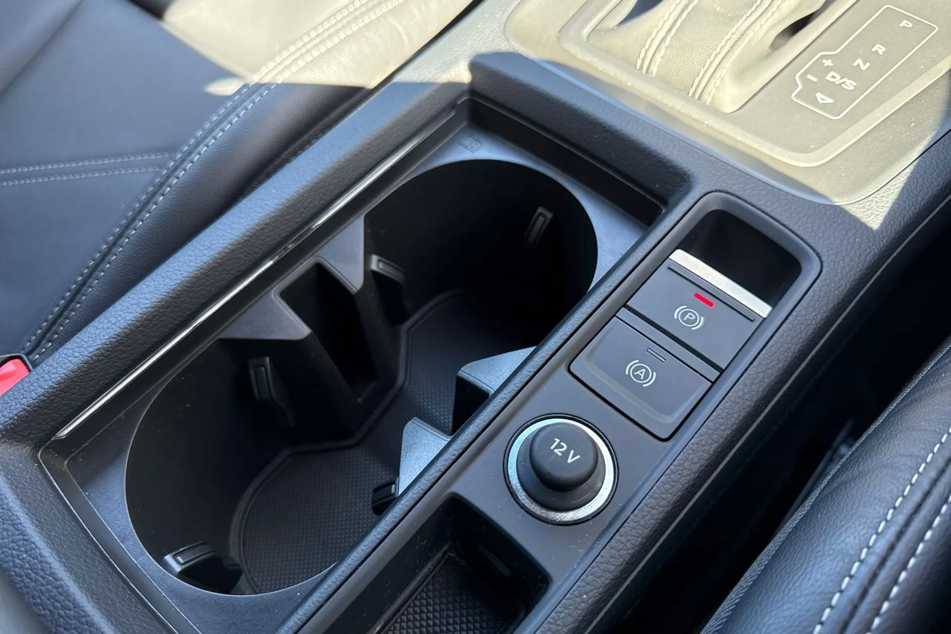 Audi Q3 thumbnail image number 27