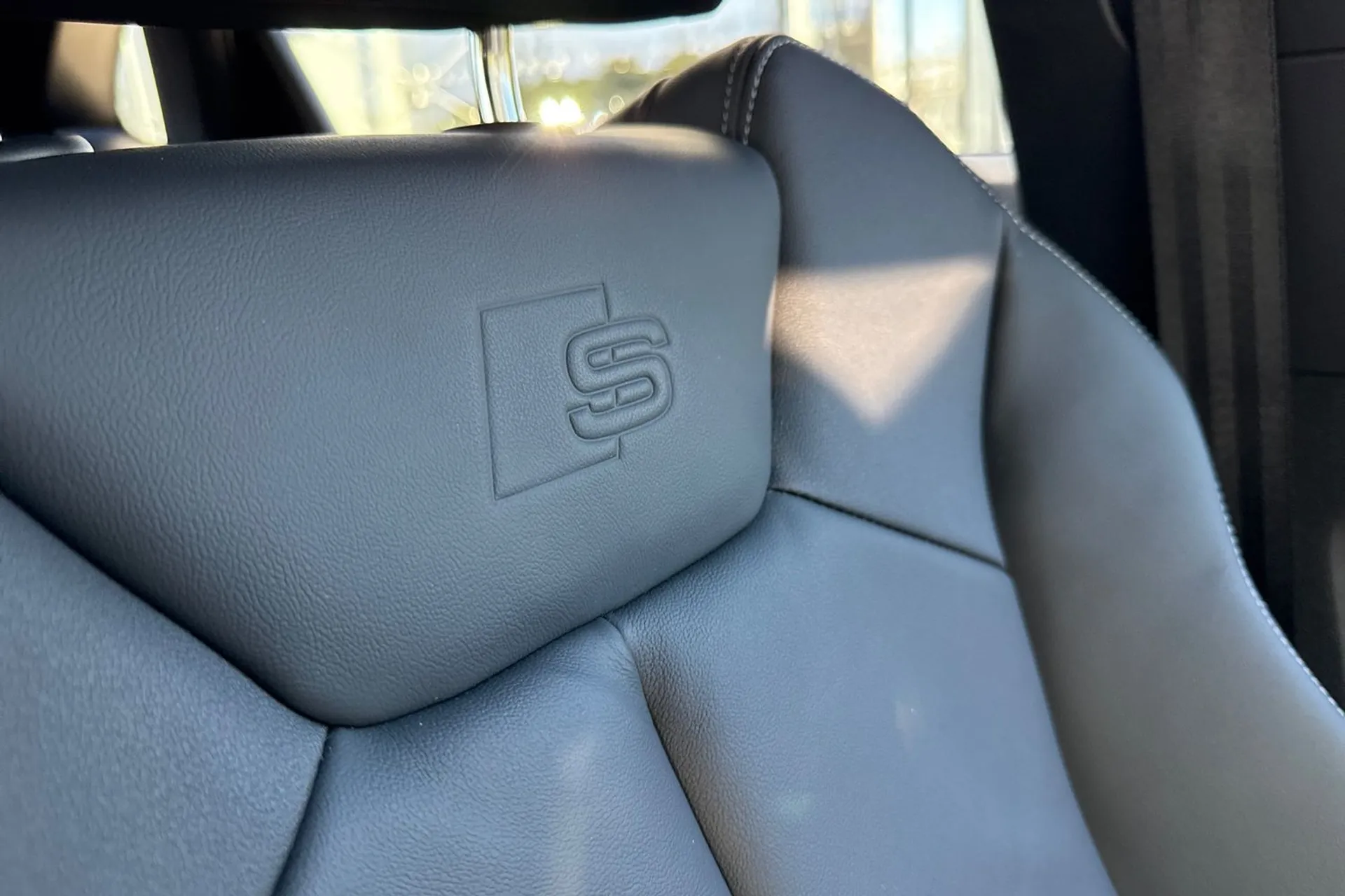 Audi Q3 thumbnail image number 52