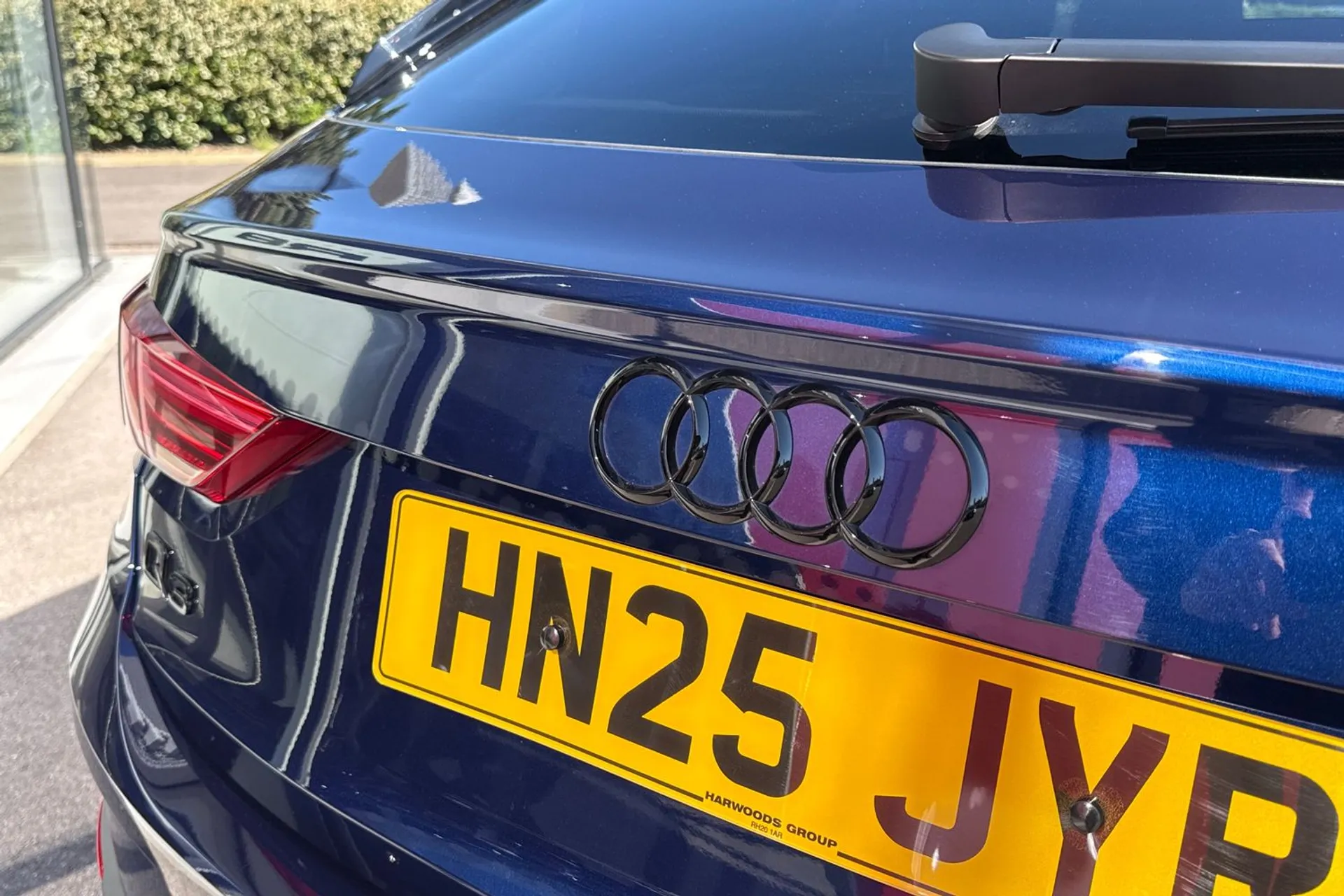 Audi Q3 thumbnail image number 28